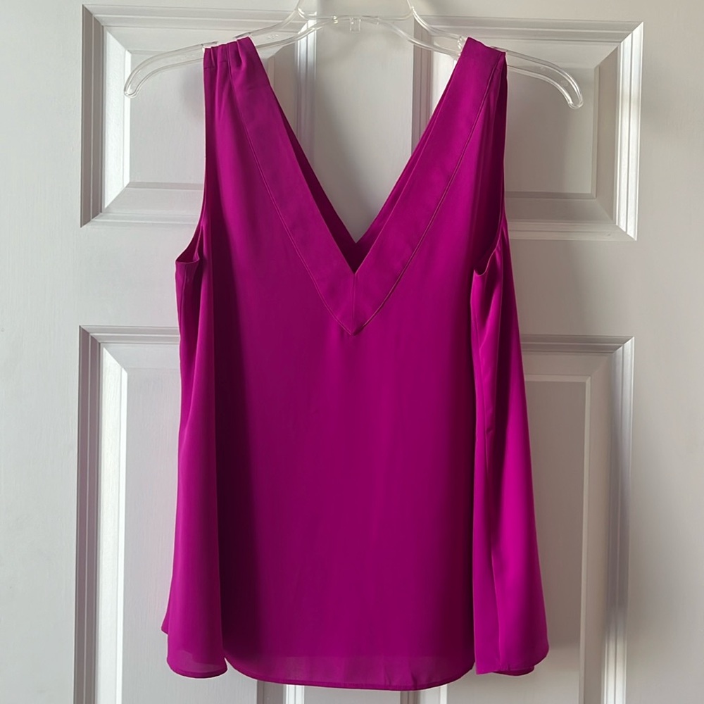 Lilly Pulitzer XS Magenta Sleeveless Blouse